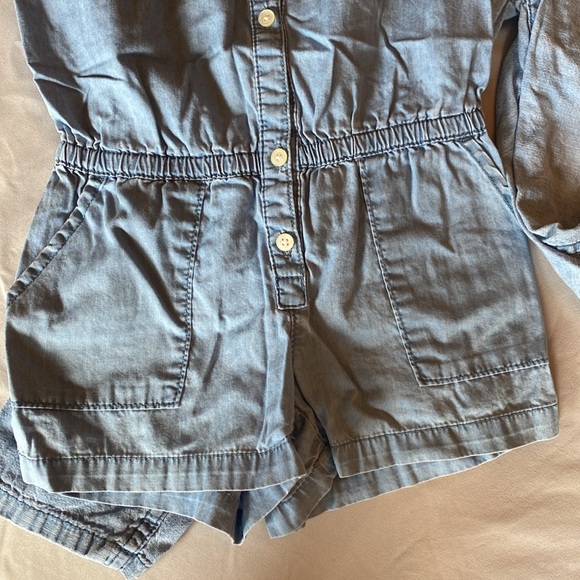 Gap kids XS Jean bundle. Shorts romper and elastic waist jeans. Great condition. - Picture 3 of 8